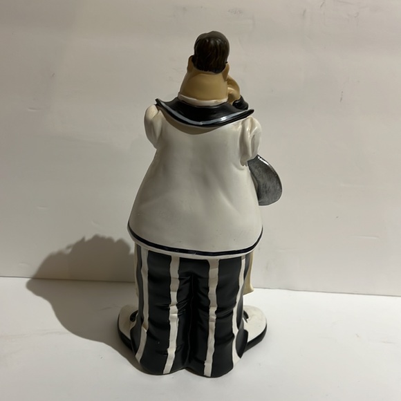 10"H Chef Serving Statue Dining Room Accessory Decoration Figurine - Picture 2 of 9